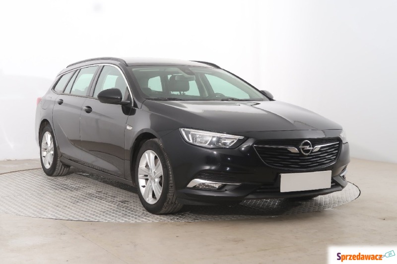 Opel Insignia  Kombi 2018,  1.6 diesel - Na sprzedaż za 47 999 zł - Białystok