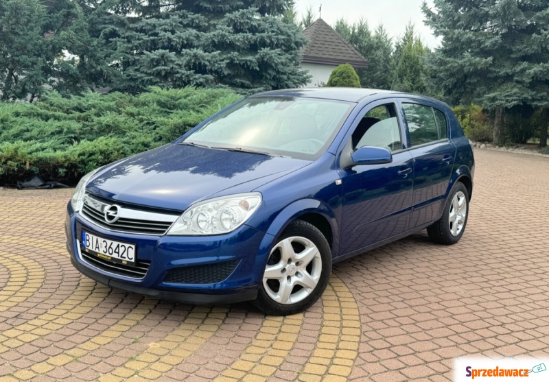 Opel Astra 2007,  1.6 benzyna - Na sprzedaż za 12 900 zł - Złotoria