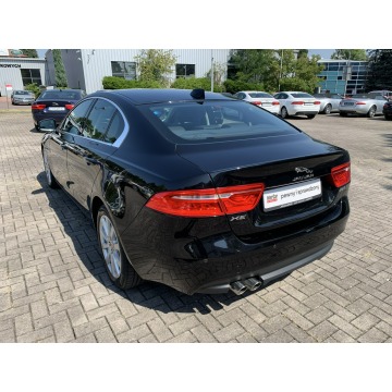 Jaguar XE  Sedan/Limuzyna 2017,  2.0 diesel, automat - Na sprzedaż za 85 501 zł - Kraków - zdjęcie 8