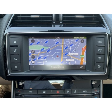 Jaguar XE  Sedan/Limuzyna 2017,  2.0 diesel, automat - Na sprzedaż za 83 901 zł - Kraków - zdjęcie 12