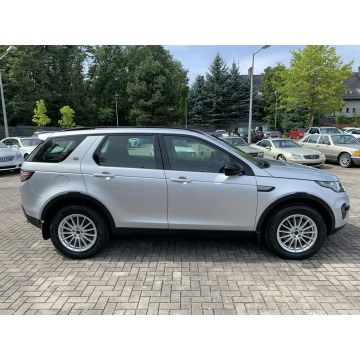 Land Rover Discovery Sport  SUV 2018,  2.0 diesel, automat - Na sprzedaż za 104 901 zł - Kraków - zdjęcie 4