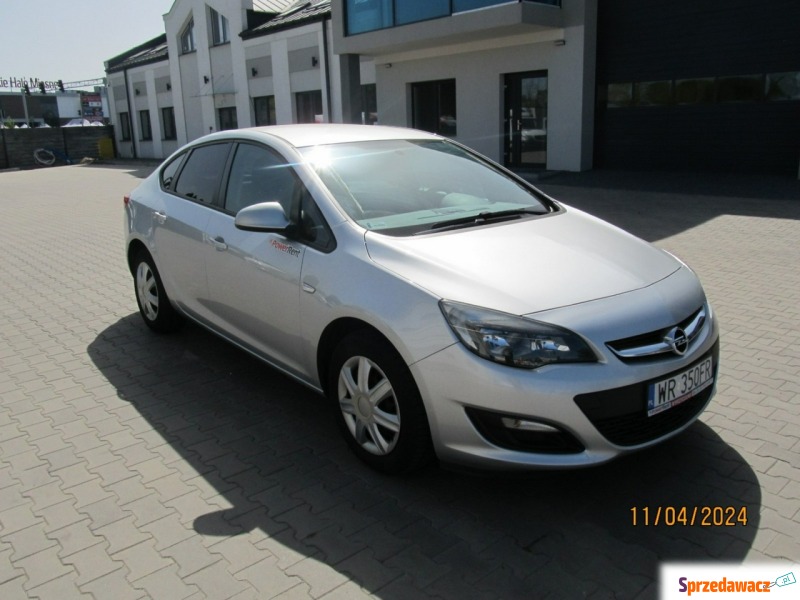 Opel Astra  Sedan/Limuzyna 2017,  1.4 benzyna - Na sprzedaż za 32 595 zł - Komorniki