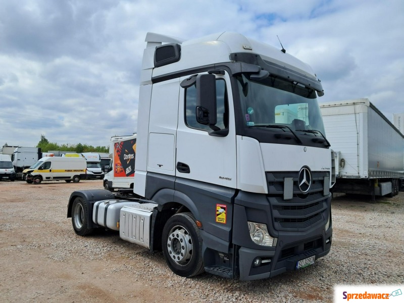 Mercedes Actros - 2017 - Ciągniki siodłowe - Komorniki