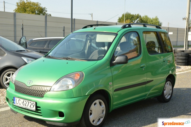 Toyota Yaris Verso  Minivan/Van 2002,  1.3 benzyna - Na sprzedaż za 7 800,00 zł - Chełm