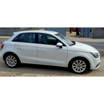 Audi A1  Hatchback 2012,  1.6 diesel - Na sprzedaż za 22 999 zł - Pleszew - zdjęcie 2