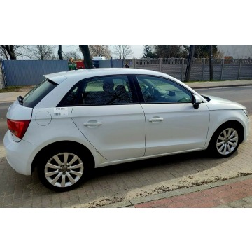 Audi A1  Hatchback 2012,  1.6 diesel - Na sprzedaż za 22 999 zł - Pleszew - zdjęcie 3