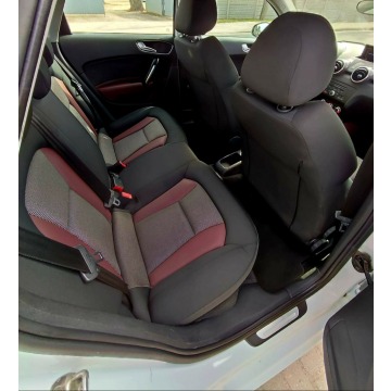 Audi A1  Hatchback 2012,  1.6 diesel - Na sprzedaż za 22 999 zł - Pleszew - zdjęcie 11