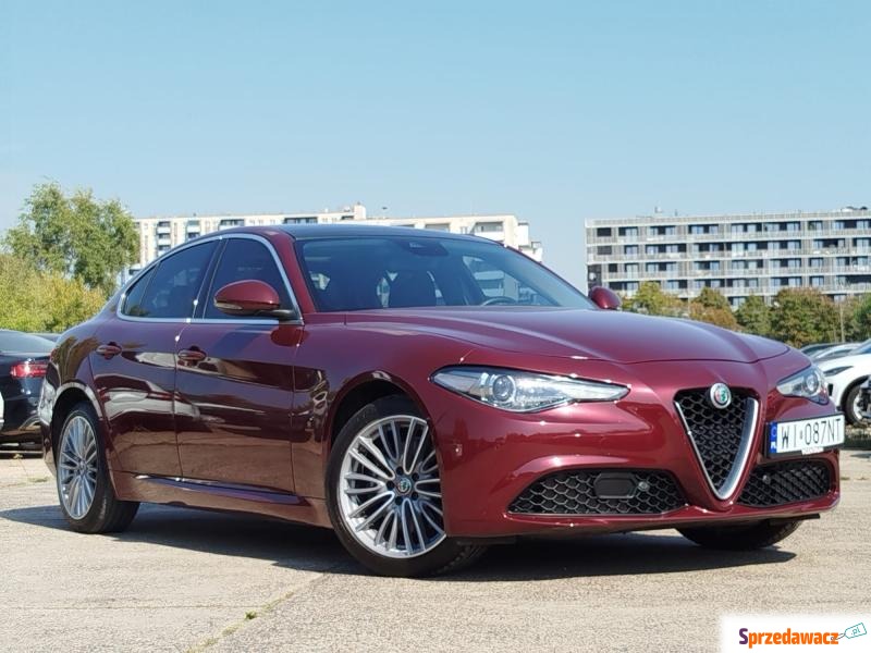 Alfa Romeo Giulia  Sedan/Limuzyna 2018,  2.0 benzyna - Na sprzedaż za 94 999 zł - Warszawa