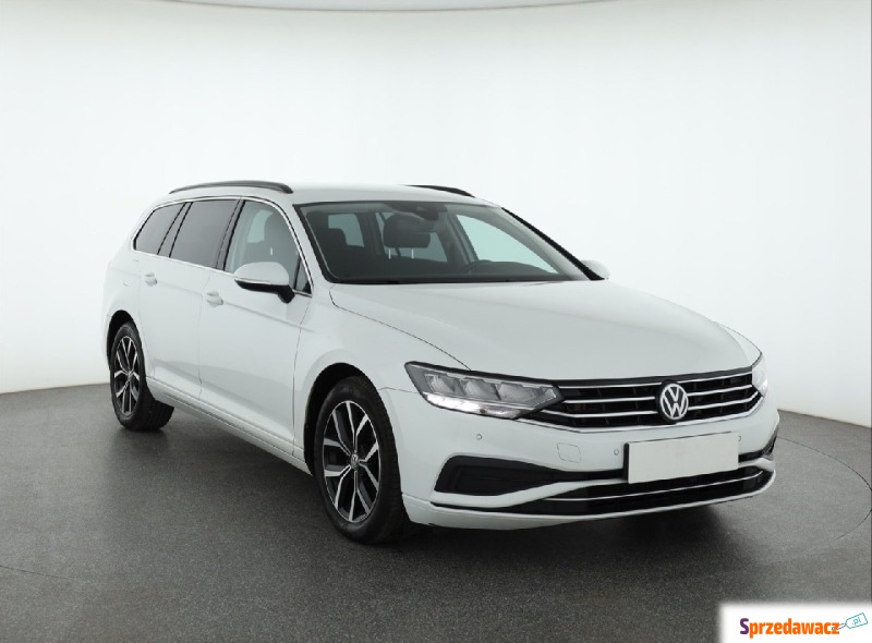 VW Passat 2.0 TDI (150KM), 2019 - Samochody osobowe - Piaseczno