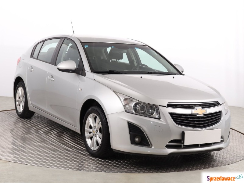 Chevrolet Cruze  Hatchback 2013,  1.8 benzyna+LPG - Na sprzedaż za 27 999 zł - Katowice