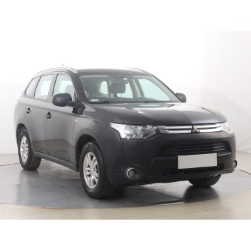 Mitsubishi Outlander 2.0 (150KM), 2015