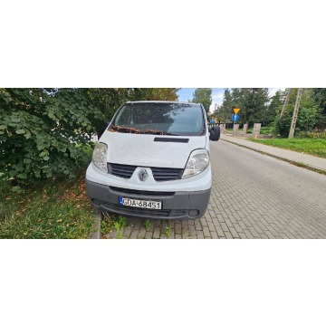 Syndyk sprzeda samochód ciężarowy Renault Trafic