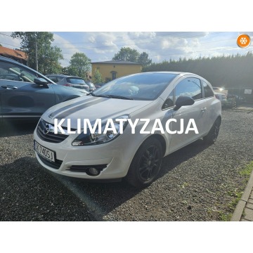 Opel Corsa - Klimatyzacja / Niski przebieg