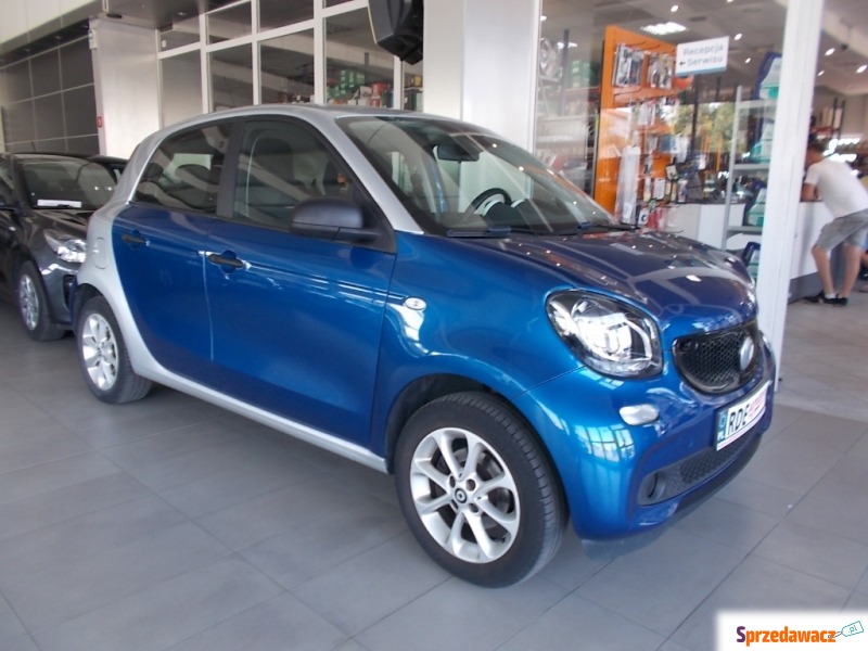 Smart Forfour  Hatchback 2018,  0.0 benzyna - Na sprzedaż za 38 500 zł - Dębica