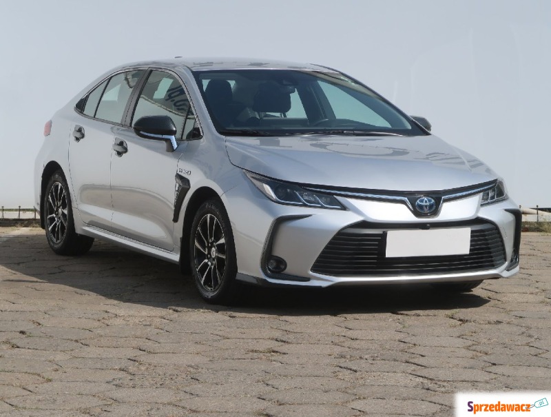 Toyota Corolla  Liftback 2019,  1.8 benzyna - Na sprzedaż za 79 999 zł - Łódź