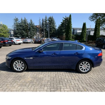 Jaguar XE  Sedan/Limuzyna 2016,  2.0 benzyna, automat - Na sprzedaż za 83 900 zł - Kraków - zdjęcie 5