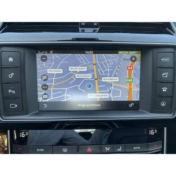 Jaguar XE  Sedan/Limuzyna 2016,  2.0 benzyna, automat - Na sprzedaż za 83 900 zł - Kraków - zdjęcie 12