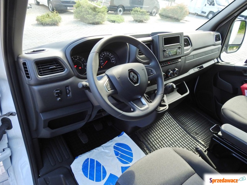 Renault Master,  0.0 diesel - Na sprzedaż za 216 357 zł - Wałbrzych