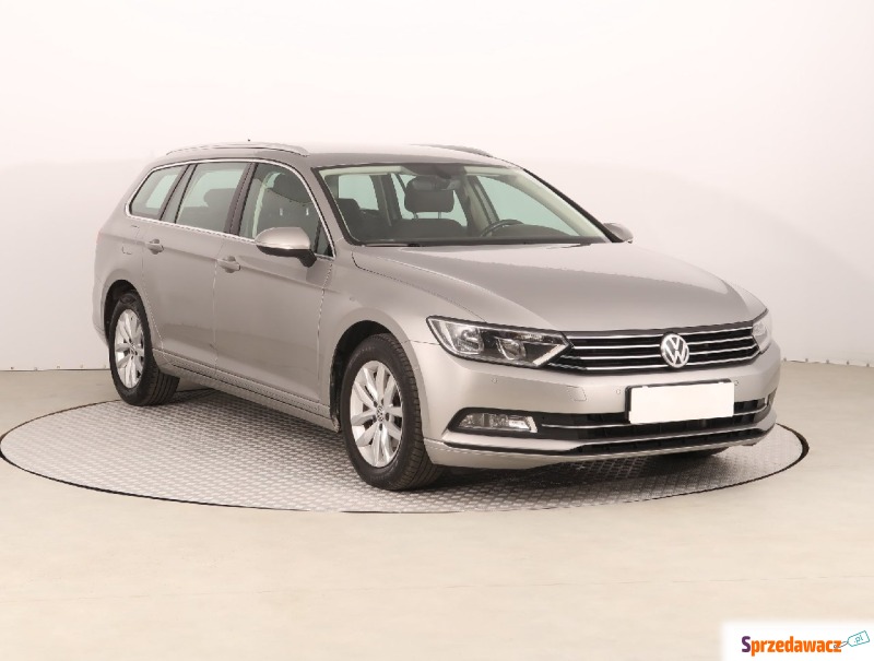 VW Passat 1.6 TDI (120KM), 2016 - Samochody osobowe - Siedlce