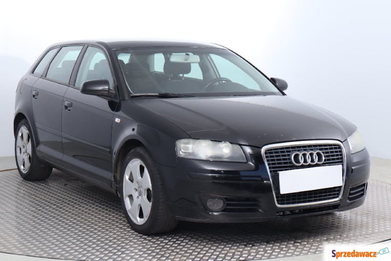 Audi A3  Hatchback 2004,  1.6 benzyna - Na sprzedaż za 7 999,00 zł - Bielany Wrocławskie