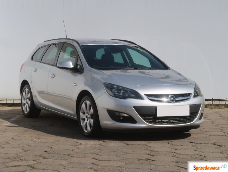 Opel Astra 1.4 T (140KM), 2015 - Samochody osobowe - Łódź