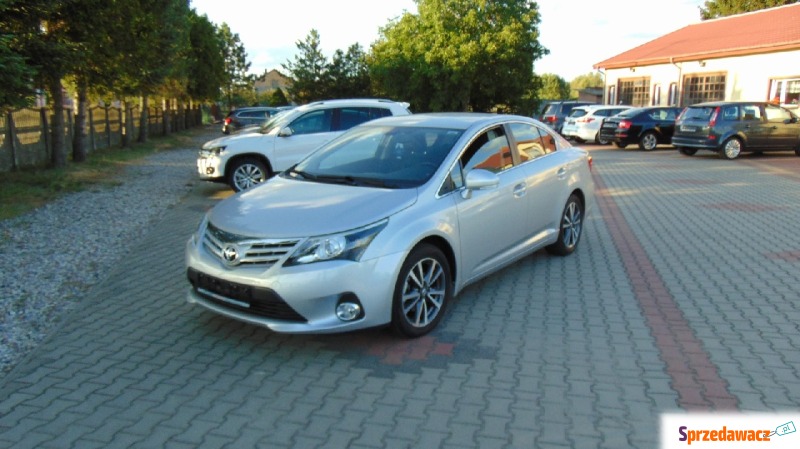 Toyota Avensis  Sedan/Limuzyna 2014,  1.6 benzyna - Na sprzedaż za 49 800 zł - Baboszewo