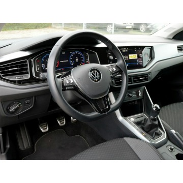 Volkswagen Polo  Hatchback 2021,  1.0 benzyna - Na sprzedaż za 59 900 zł - Goczałkowice-Zdrój - zdjęcie 10