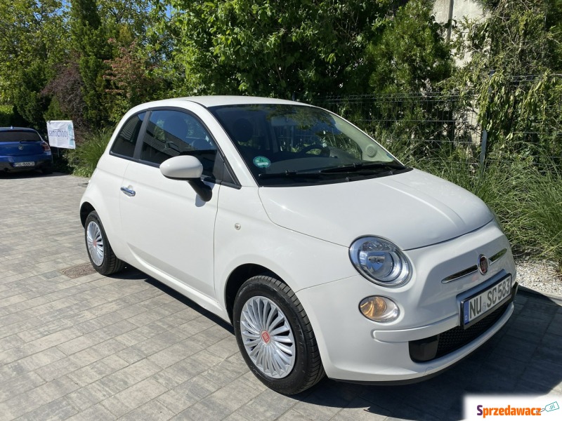 Fiat 500  Hatchback 2010,  1.3 benzyna - Na sprzedaż za 19 900 zł - Poznań