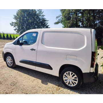 Peugeot Partner 2022,  1.2 benzyna - Na sprzedaż za 26 999 zł - Pleszew - zdjęcie 7
