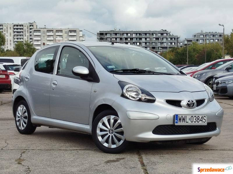 Toyota Aygo  Hatchback 2009,  1.0 benzyna - Na sprzedaż za 9 900,00 zł - Warszawa