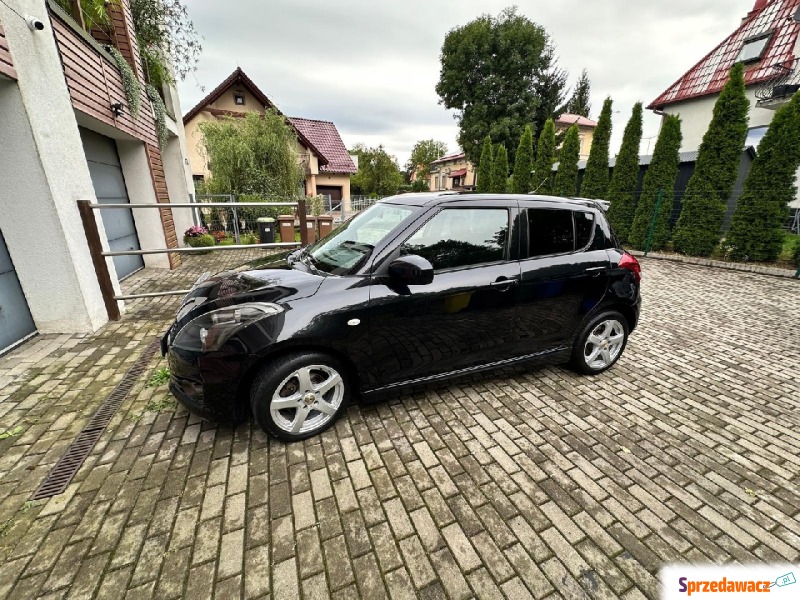 Suzuki Swift  Hatchback 2013,  1.6 benzyna - Na sprzedaż za 32 500 zł - Gryfów Śląski