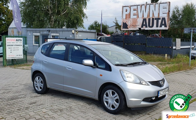 Honda Jazz - Zadbany/Wszystko w aucie sprawne... - Samochody osobowe - Przyszowice