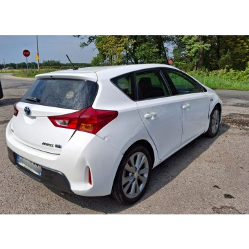 Toyota Auris - Auris Hybrid