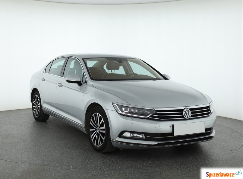 VW Passat 2.0 TSI (220KM), 2015 - Samochody osobowe - Piaseczno