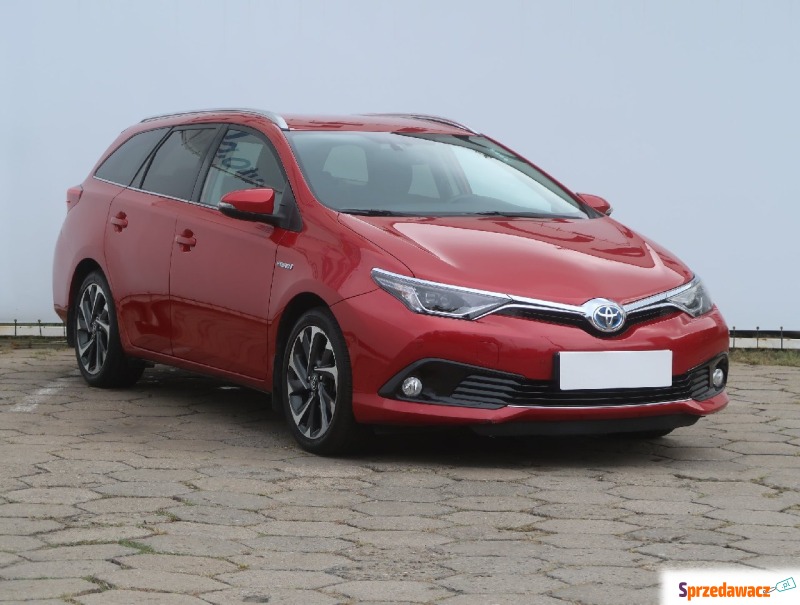 Toyota Auris  Hatchback 2016,  1.8 benzyna - Na sprzedaż za 64 999 zł - Łódź