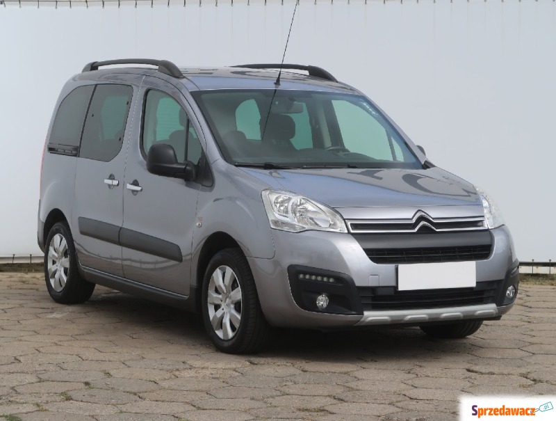 Citroen Berlingo 1.6 BlueHDi (99KM), 2018 - Samochody osobowe - Łódź