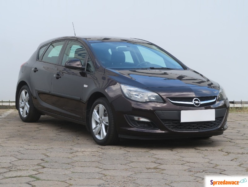 Opel Astra 1.4 16V (101KM), 2015 - Samochody osobowe - Łódź