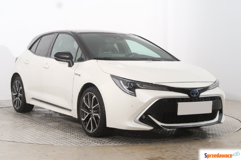 Toyota Corolla  Hatchback 2021,  1.8 benzyna - Na sprzedaż za 89 999 zł - Bielany Wrocławskie