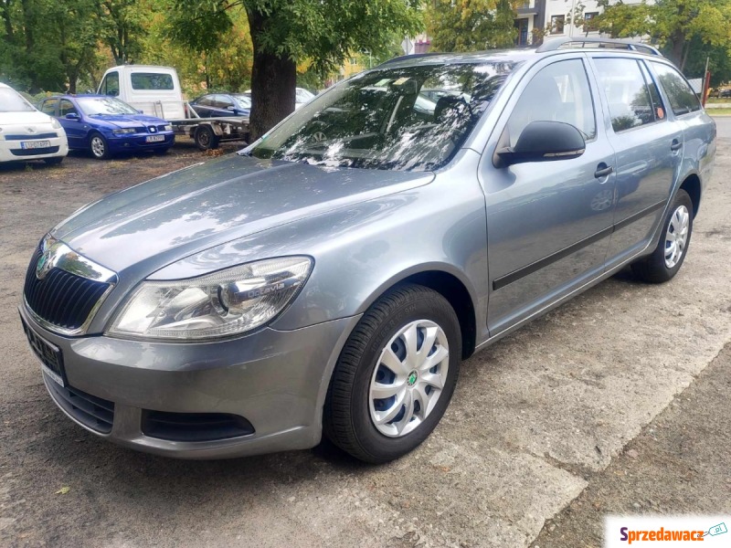 Skoda Octavia  Kombi 2012,  1.6 diesel - Na sprzedaż za 26 900 zł - Biała Podlaska