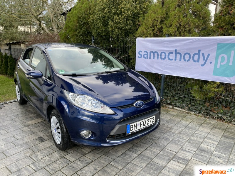 Ford Fiesta  Hatchback 2010,  1.4 benzyna - Na sprzedaż za 14 900 zł - Poznań