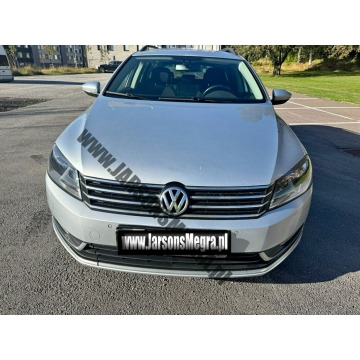 Volkswagen Passat - 2011