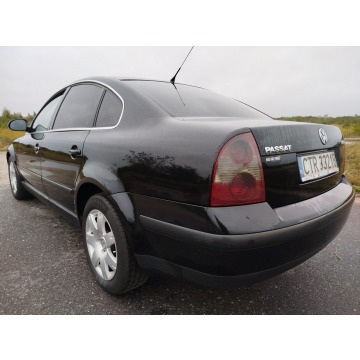 Volkswagen Passat - 2005 r  SEDAN zarejestrowany