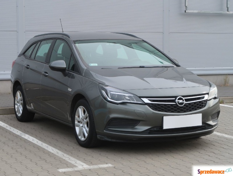 Opel Astra 1.6 CDTI (110KM), 2016 - Samochody osobowe - Korytowo