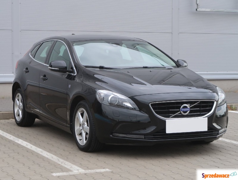 Volvo V40  Hatchback 2015,  2.0 diesel - Na sprzedaż za 40 999 zł - Szczecin