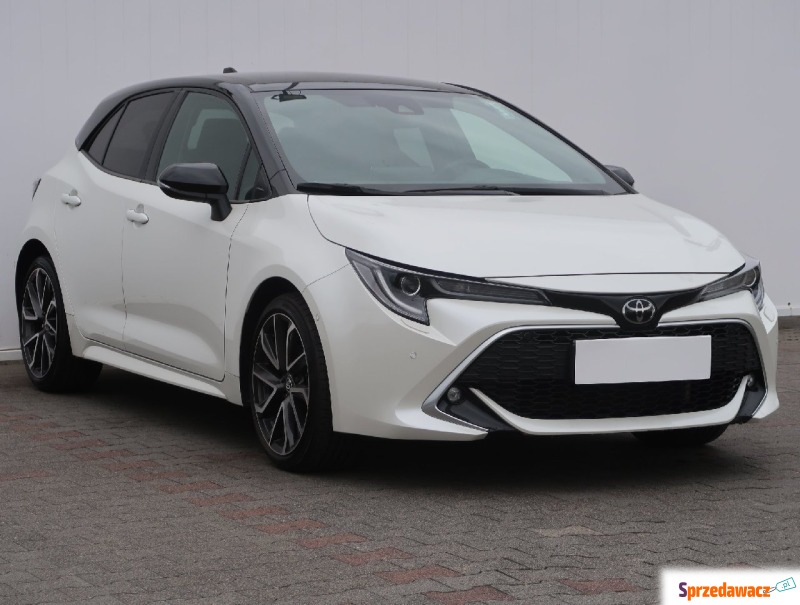 Toyota Corolla  Hatchback 2019,  1.2 benzyna - Na sprzedaż za 77 999 zł - Bielany Wrocławskie