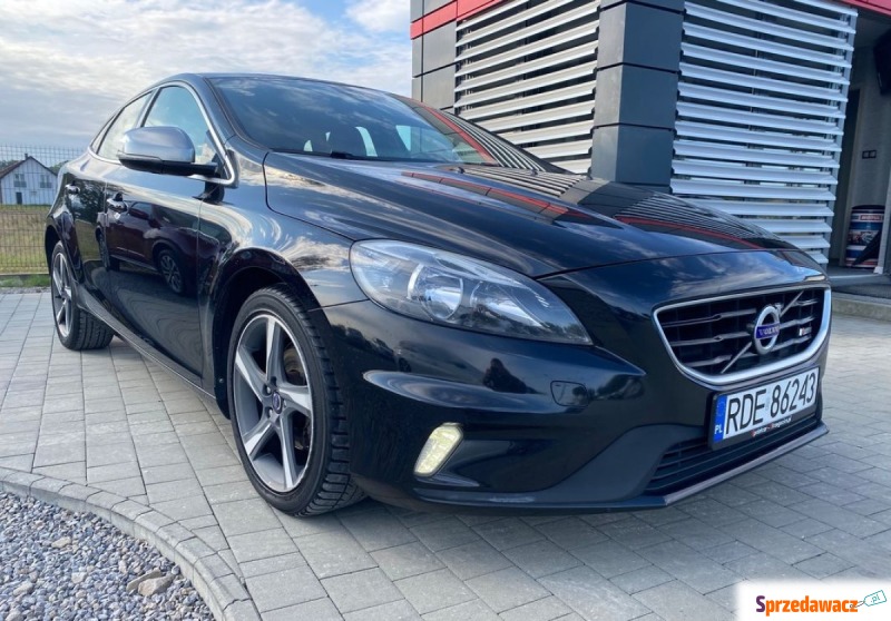 Volvo V40 2013,  1.6 diesel - Na sprzedaż za 39 999 zł - Strzegocice