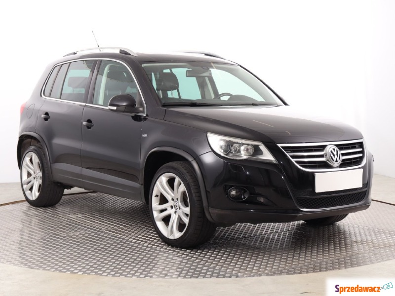 Volkswagen Tiguan  SUV 2009,  2.0 benzyna - Na sprzedaż za 38 999 zł - Katowice