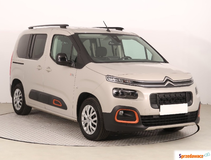 Citroen Berlingo  Pick-up 2019,  1.2 benzyna - Na sprzedaż za 67 999 zł - Bielsko-Biała