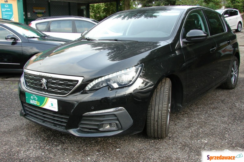 Peugeot 308  Hatchback 2018,  1.2 benzyna - Na sprzedaż za 41 900 zł - Piła