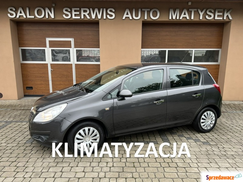 Opel Corsa - 1,4 87KM  Klimatyzacja - Samochody osobowe - Orzech